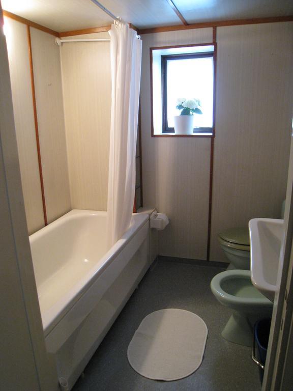 Accommodation For 2 In The Center City Of ليسيكيل المظهر الخارجي الصورة